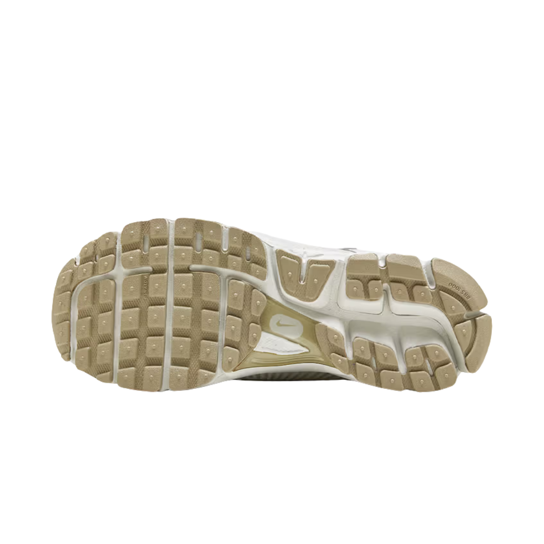 NK Zoom Vomero 5 Light Bone Yellow