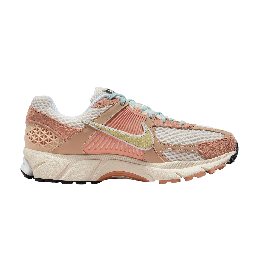 NK Zoom Vomero 5 Tan Light Green