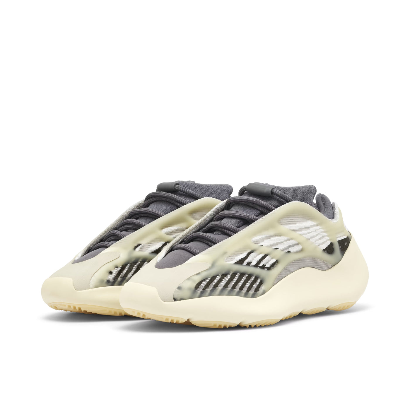 Ad Yeezy 700 V3 Fade Salt