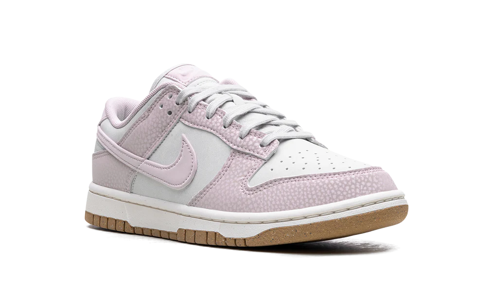 NK Dunk Low Light Violet