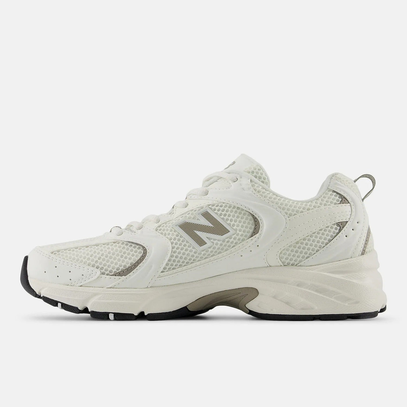 NB 530 – Off White/Light Brown