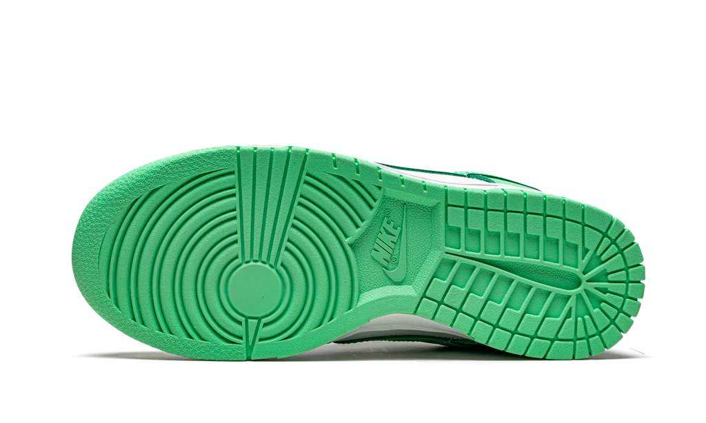 NK Dunk Low Green Glow