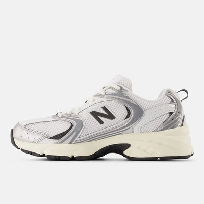 NB 530 – White/Black