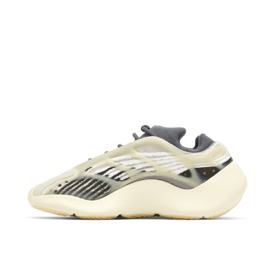 Ad Yeezy 700 V3 Fade Salt
