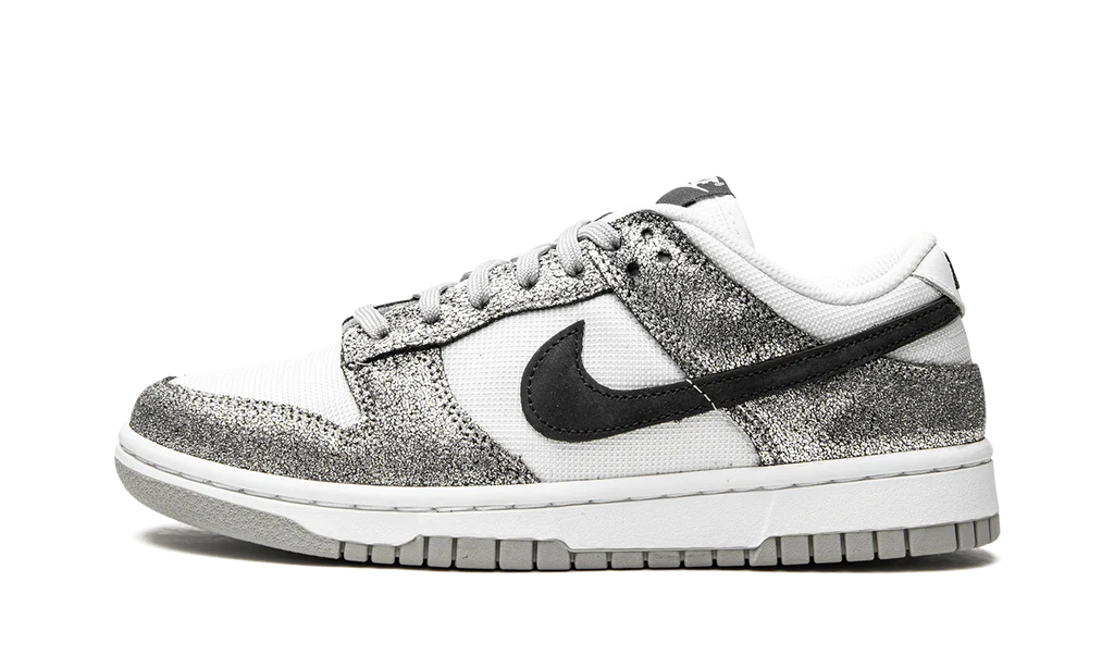 NK Dunk Low Golden Gals