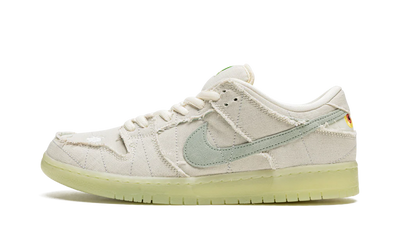 NK SB Dunk Low Mummy