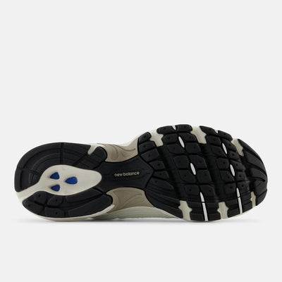 NB 530 – Off White/Light Brown