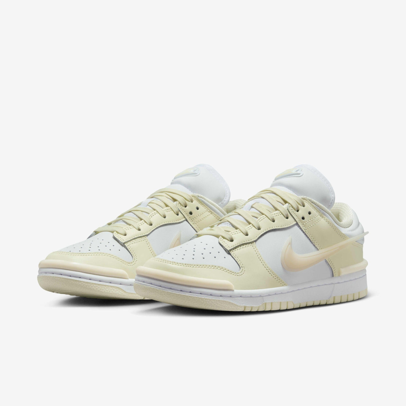 NK Dunk Low Twist - Coconut Milk/White