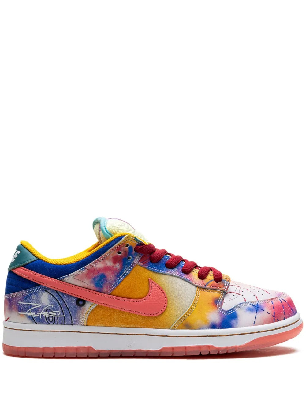 NK Dunk Low SB “Friends & Family – Futura Laboratories – Sunblush