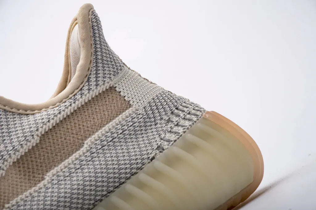 Ad Yeezy Boost 350 V2 - Zyon