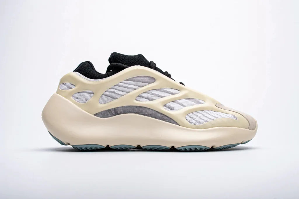 Ad Yeezy 700 V3 Azael Real Boost