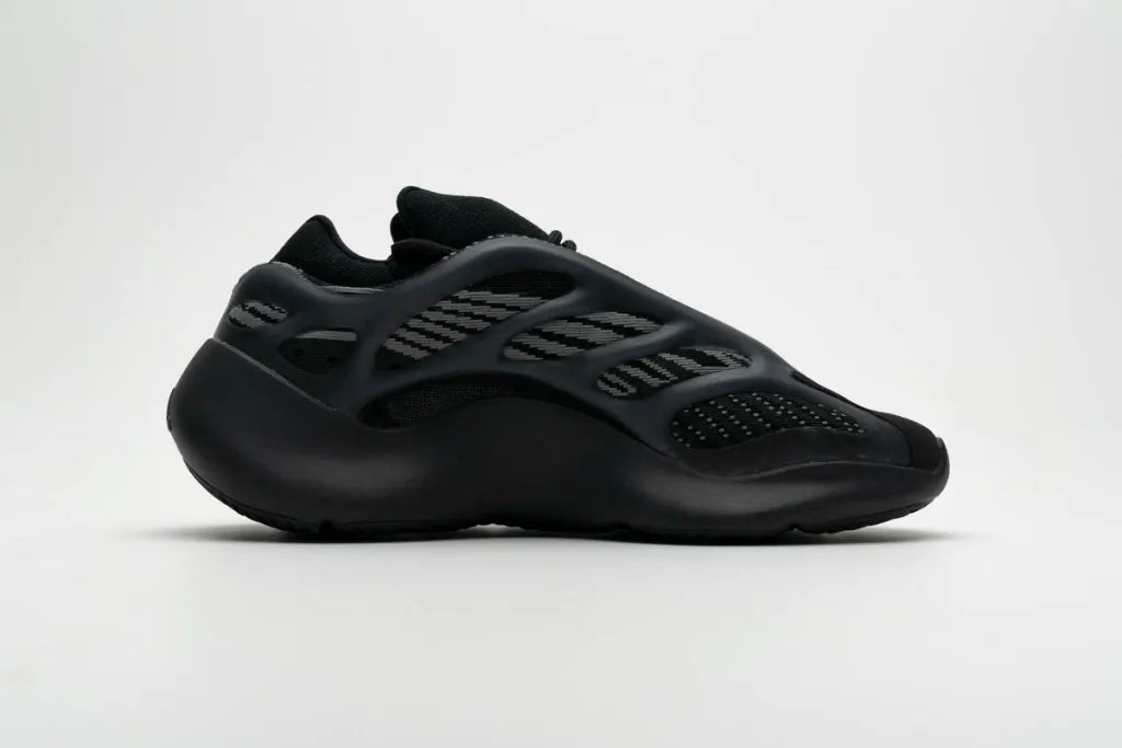 Ad Yeezy 700 V3 Alvah Real Boost