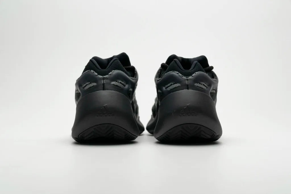 Ad Yeezy 700 V3 Alvah Real Boost