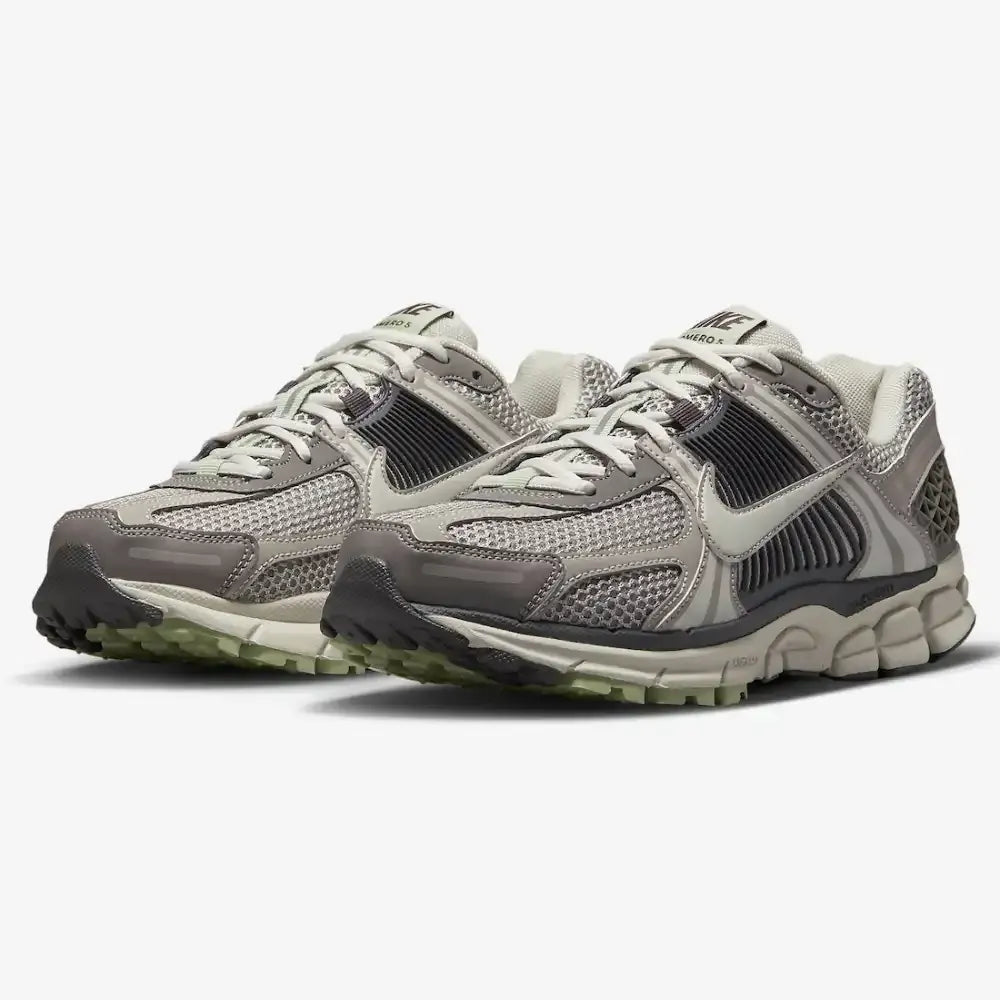 NK Zoom Vomero 5 Cobblestone and Flat Pewter