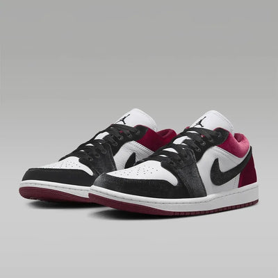 AJ 1 Low - Velvet Black Toe