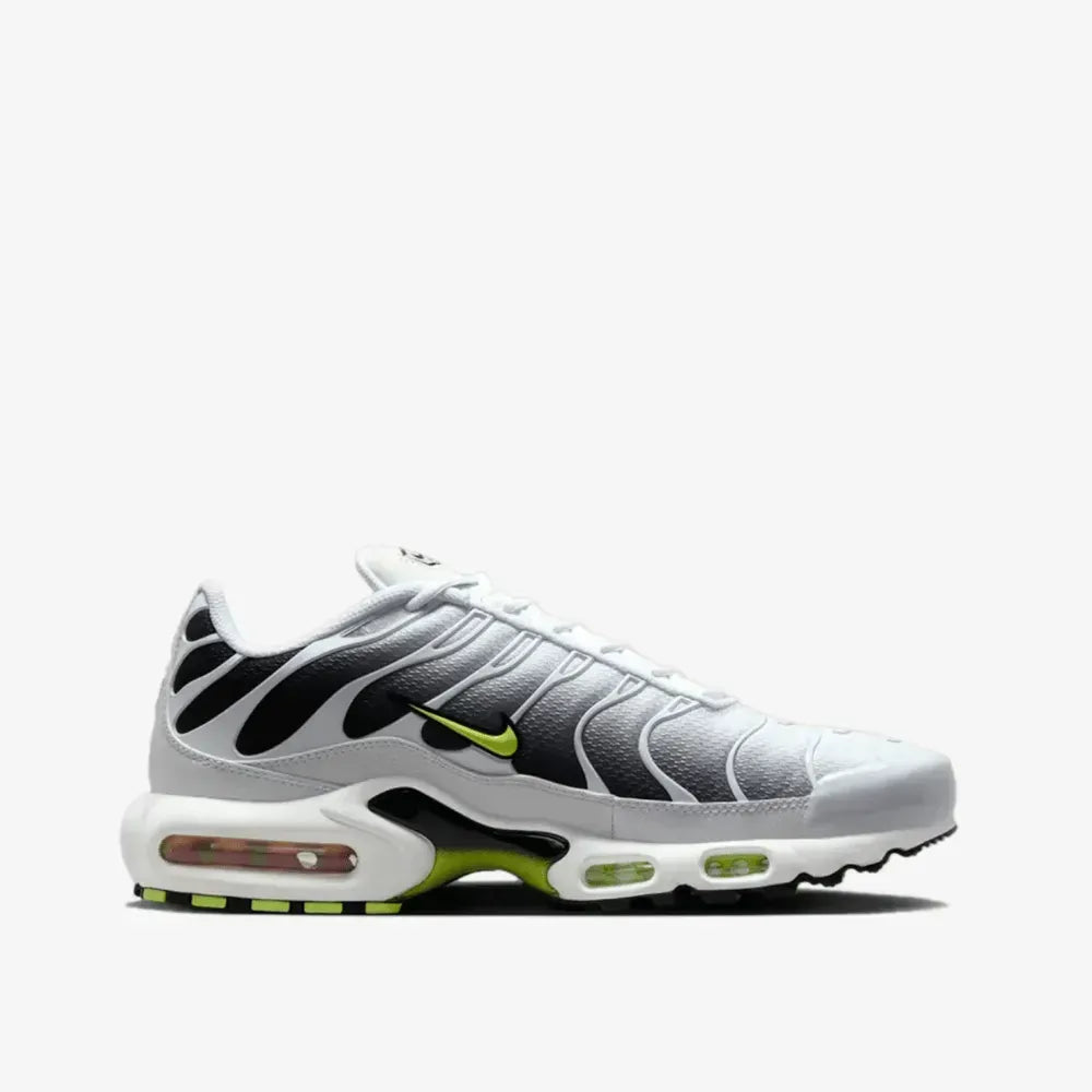 NK Air Max Plus - White/Black Volt