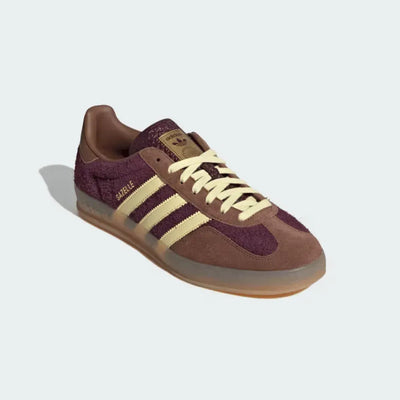Ad Gazelle Indoor - Maroon/Almost Yellow