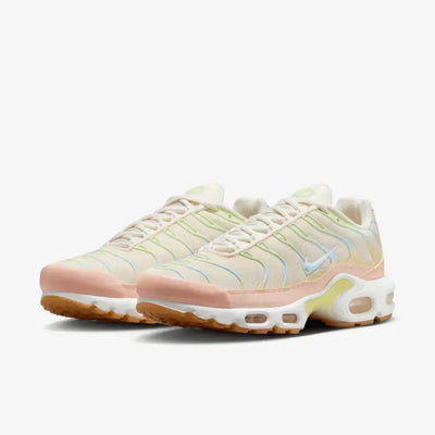 NK Air Max Plus - Crimson Tint