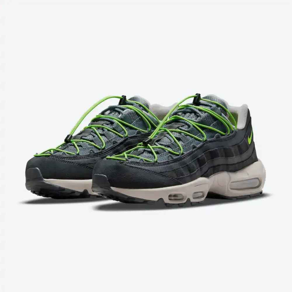 NK Air Max 95 Off-Noir and Volt
