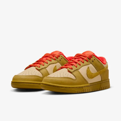 NK Dunk Low - Bronzine/Sesame