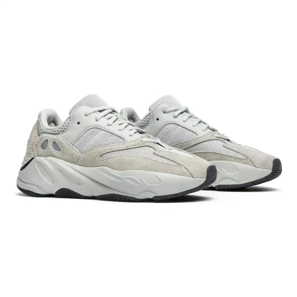 Ad Yeezy Boost 700 Salt