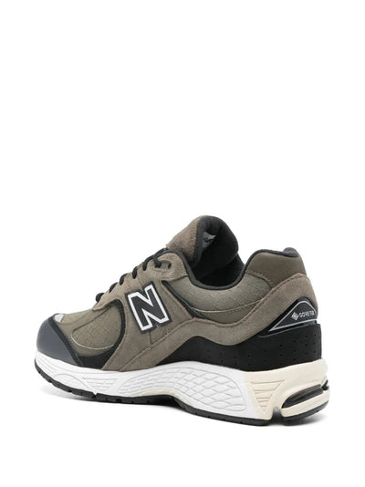 NB 2002R - Taupe/Black/Dark Grey