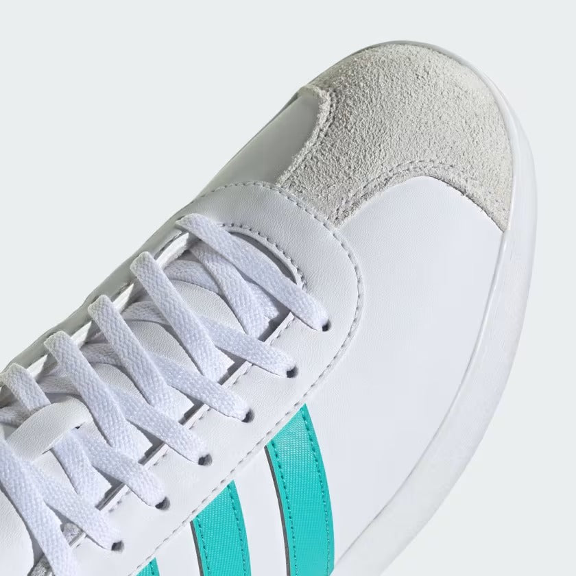 Ad Mercedes-AMG Petronas Formula One Team VL Court Shoes