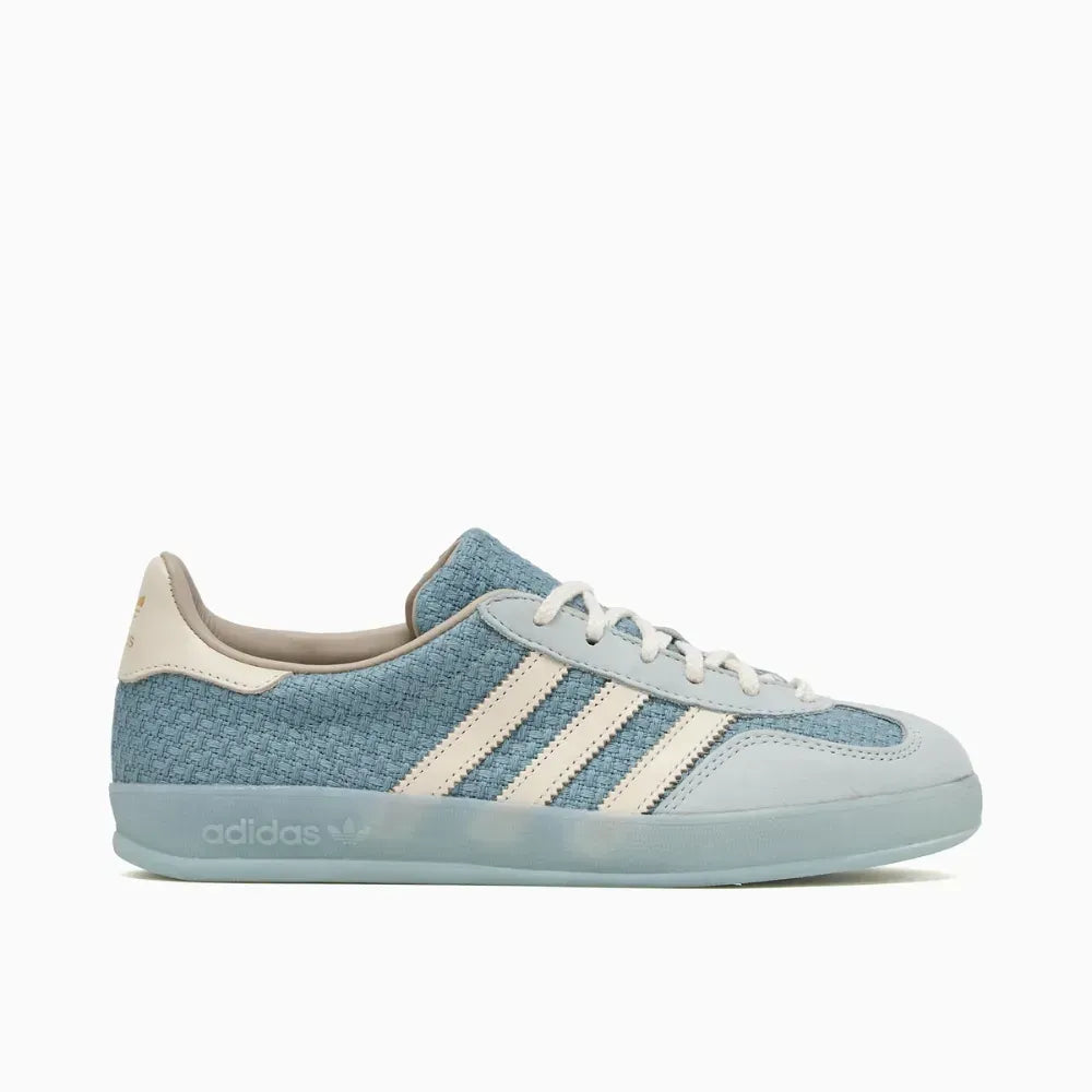 Ad Gazelle Indoor - Light Blue/White