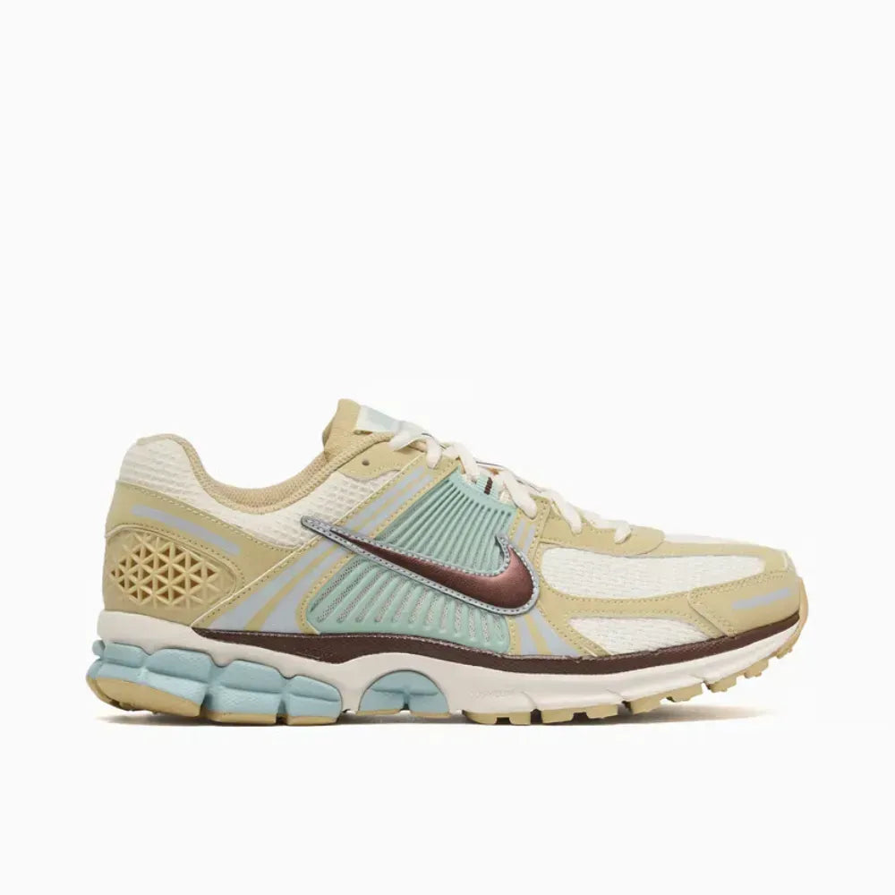NK Zoom Vomero 5 Team Gold Seafoam