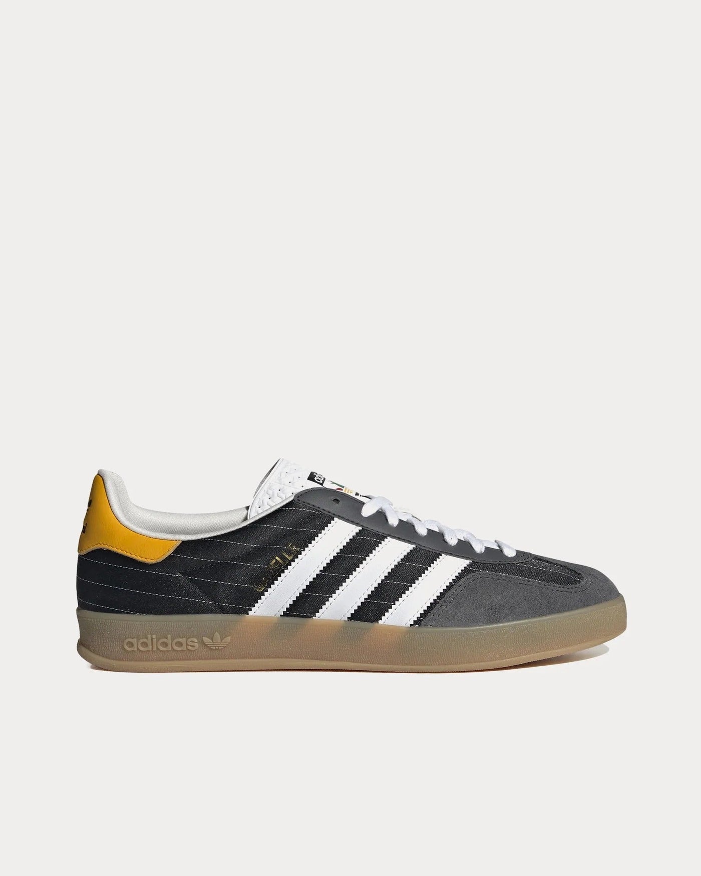 Ad Gazelle Indoor - Black/Core Black/White/Gum