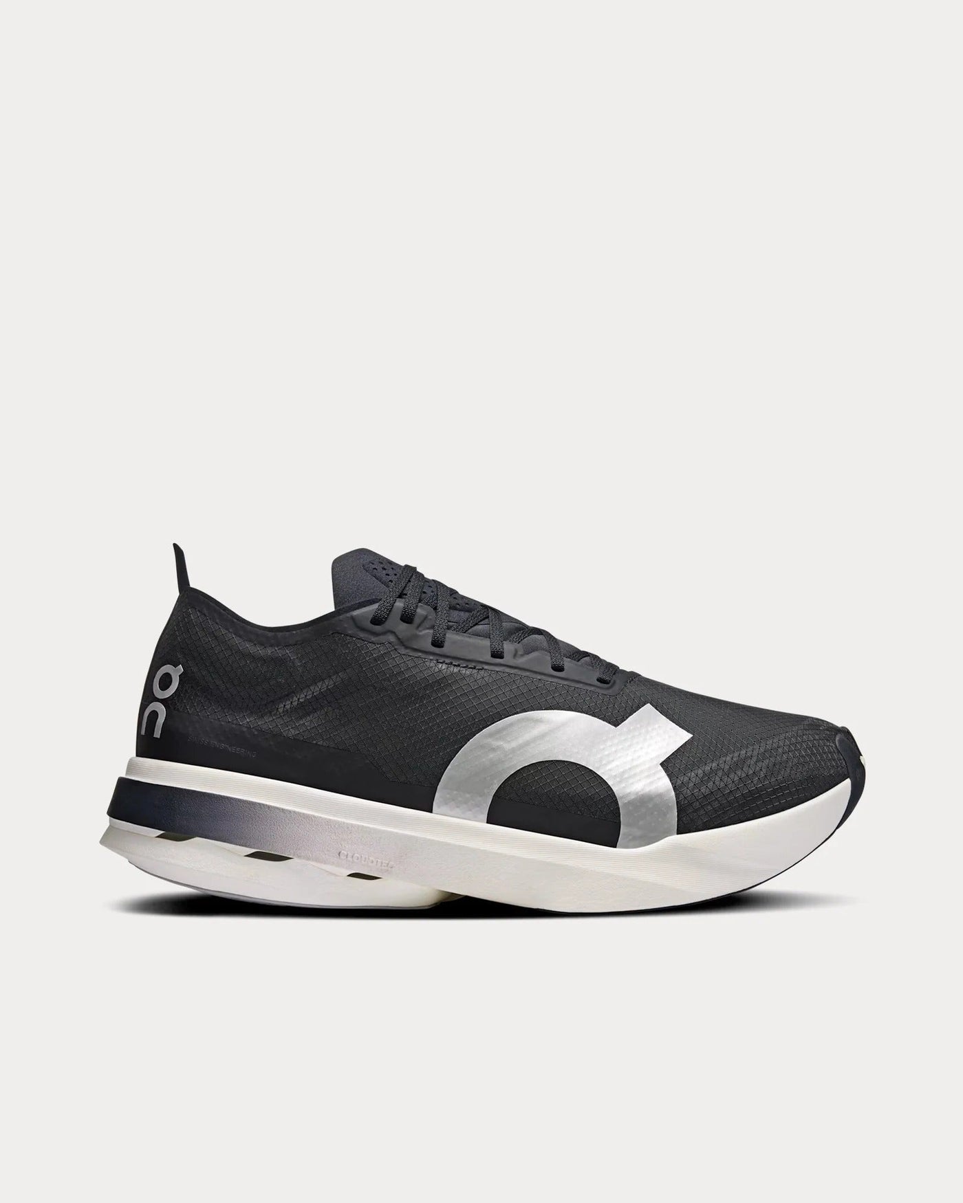 ONR Cloudboom Strike - Black/White