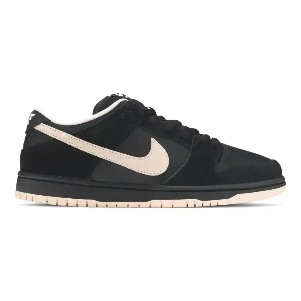 NK Dunk Low - Black Coral