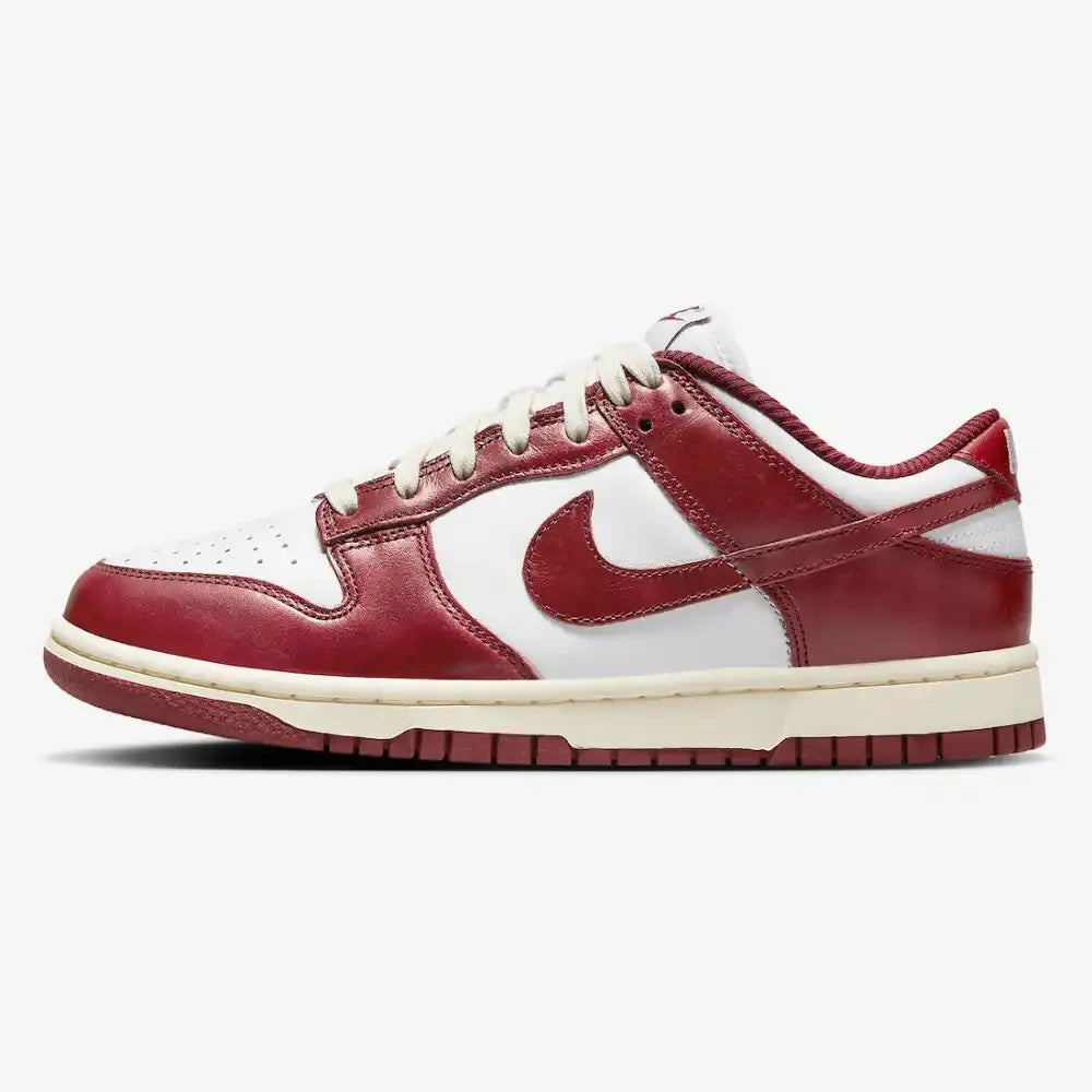NK Dunk Low - PRM Vintage Team Red