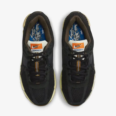 NK Zoom Vomero 5 Black