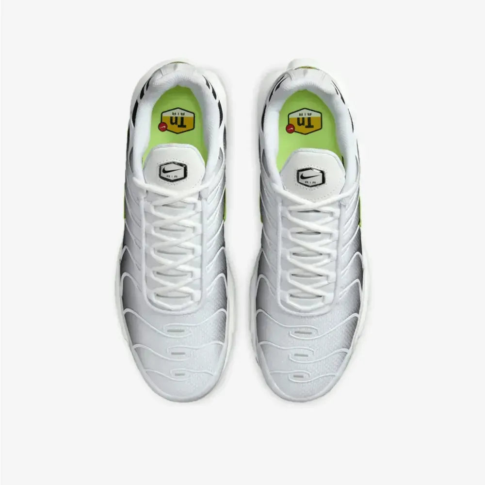 NK Air Max Plus - White/Black Volt