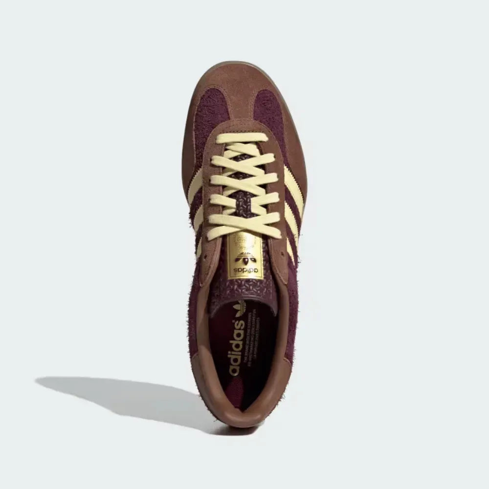 Ad Gazelle Indoor - Maroon/Almost Yellow