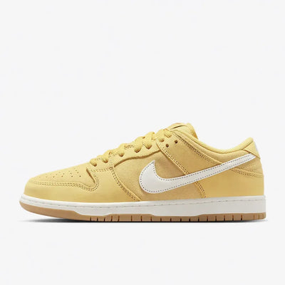 NK Dunk Low - Saturn Gold