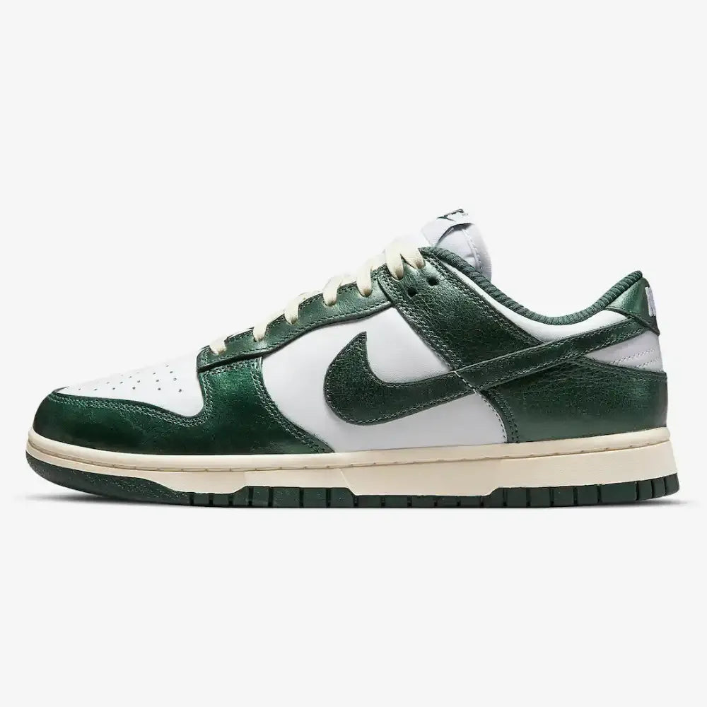 NK Dunk Low - Aged Green