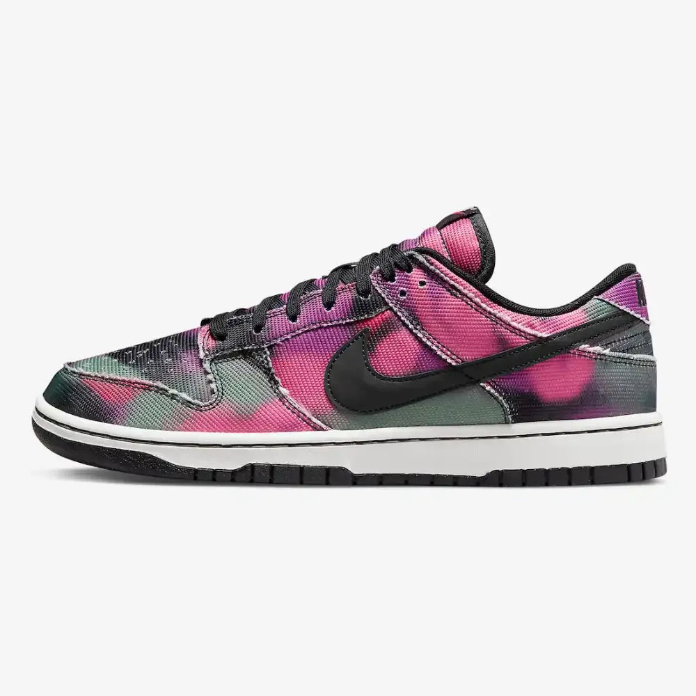 NK Dunk Low - Graffiti Pink