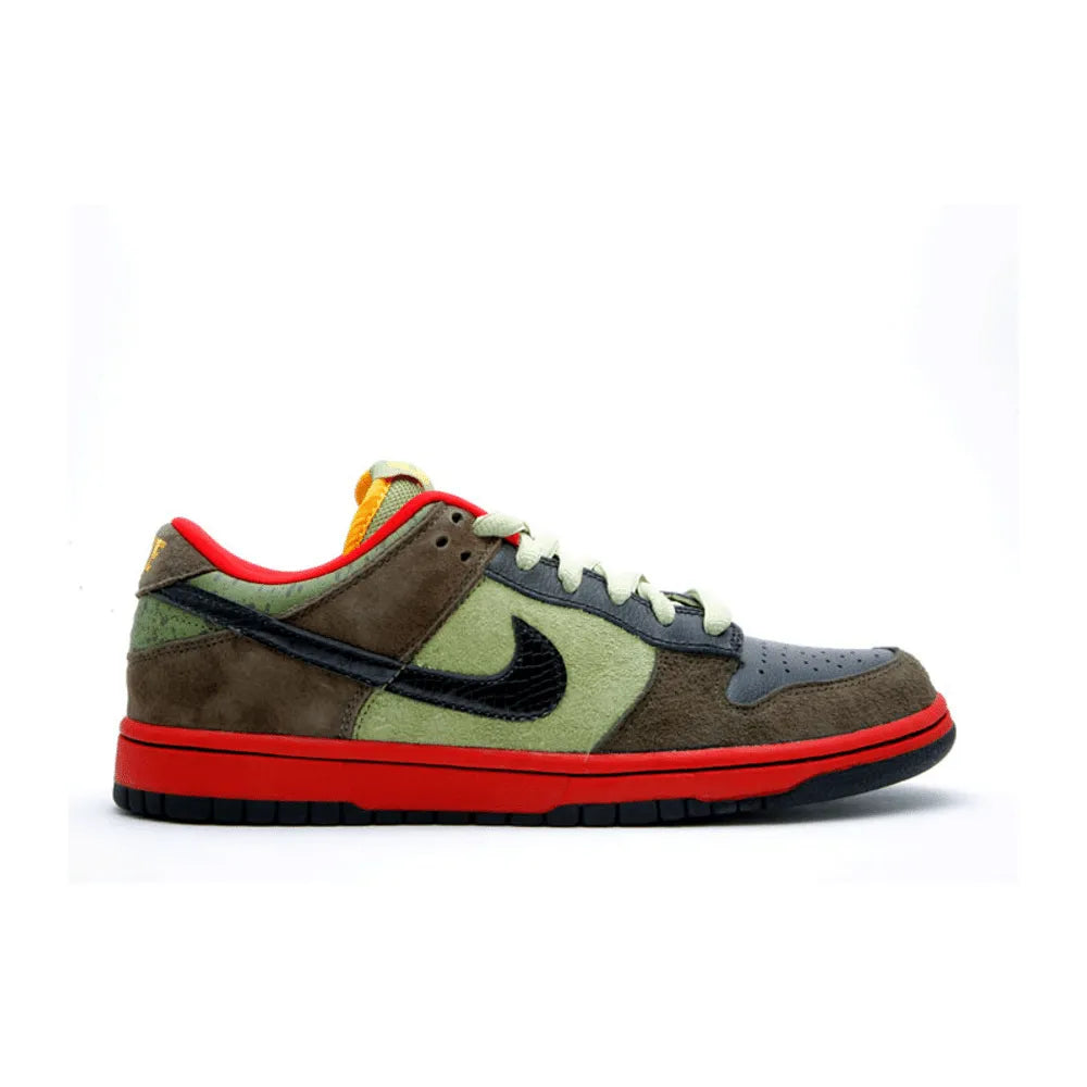 NK SB Dunk Low Asparagus