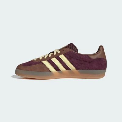 Ad Gazelle Indoor - Maroon/Almost Yellow