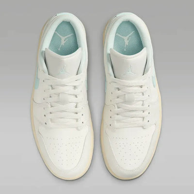 AJ 1 Low Sail Igloo