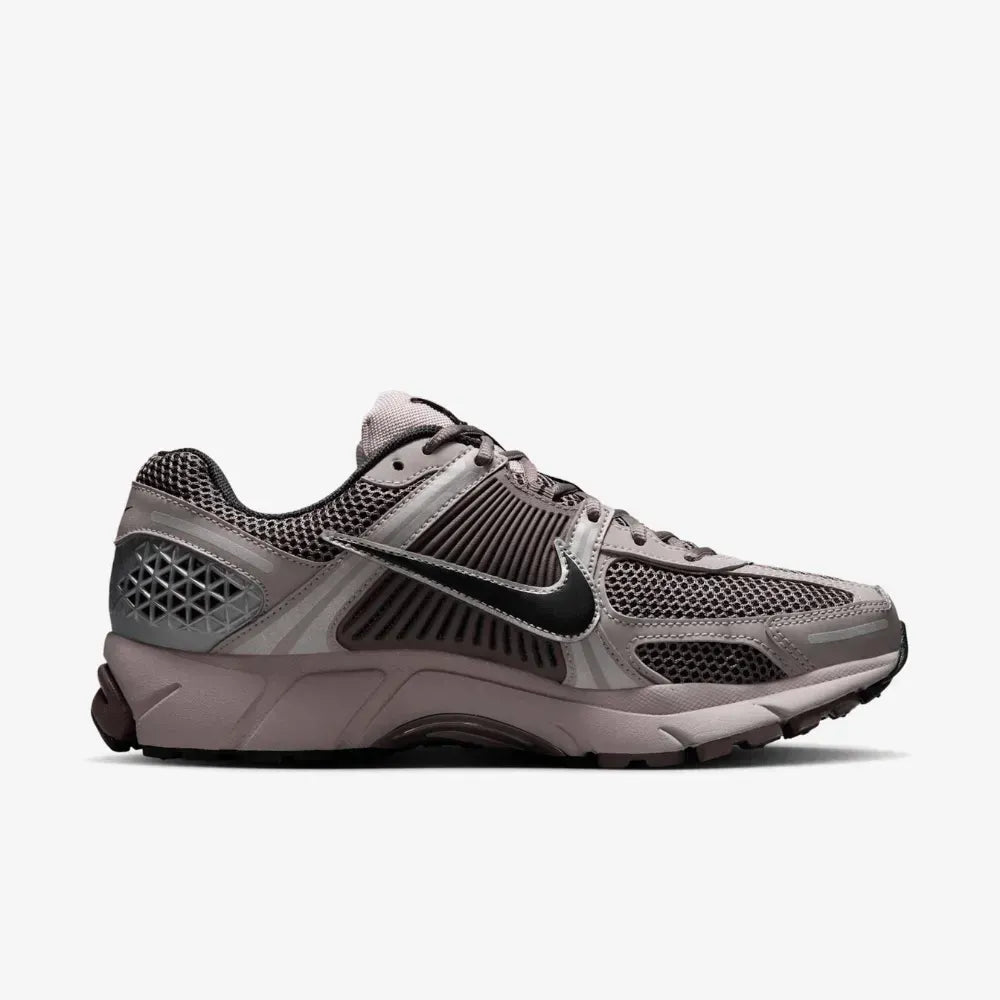 NK Zoom Vomero 5 College Grey Cave Stone Metallic Silver Black