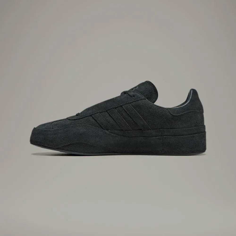 Ad Gazelle Y3 - Black