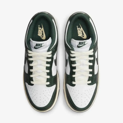 NK Dunk Low - Aged Green