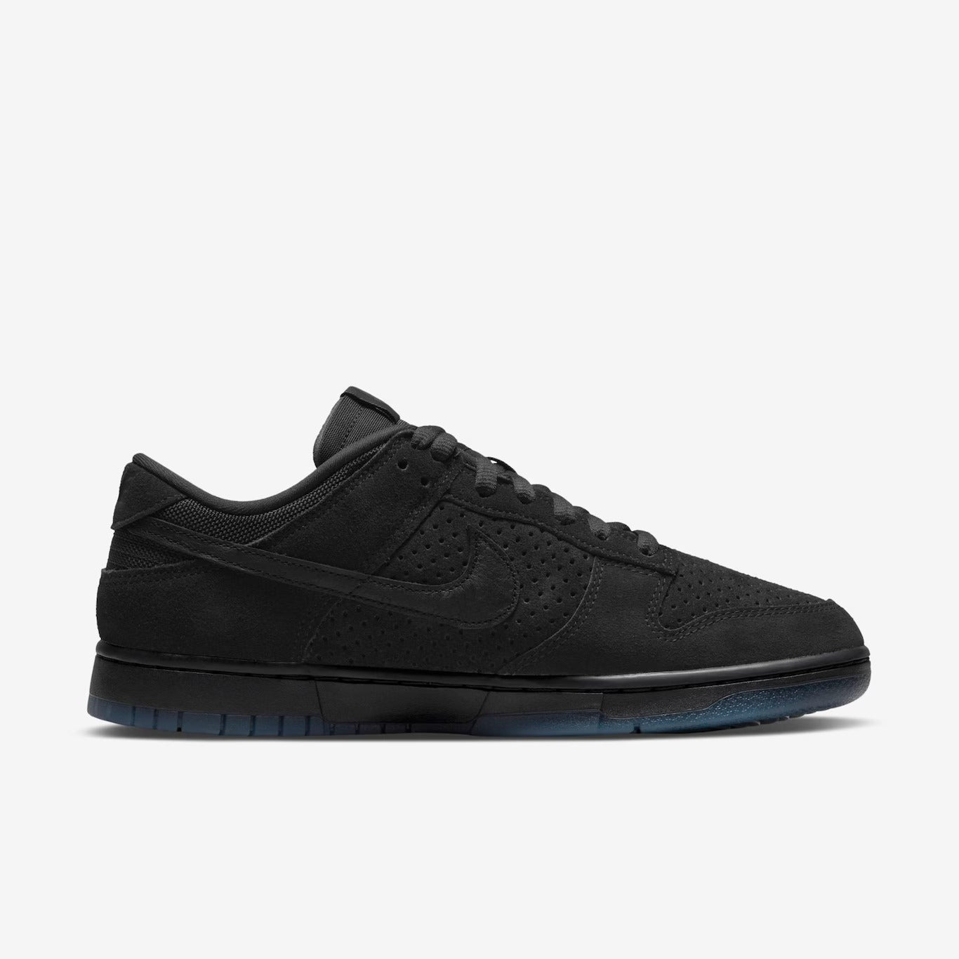 NK Dunk Low SP Undefeated 5 On It Black