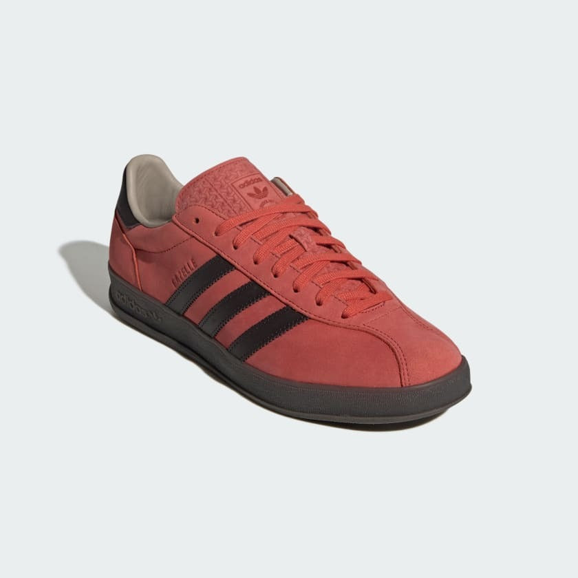 Ad Gazelle Quadra Pro - Crew Red/Charcoal