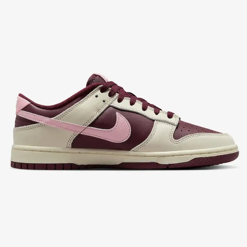 NK Dunk Low Valentine’s Day