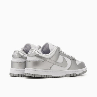 NK Dunk Low - Metallic Silver