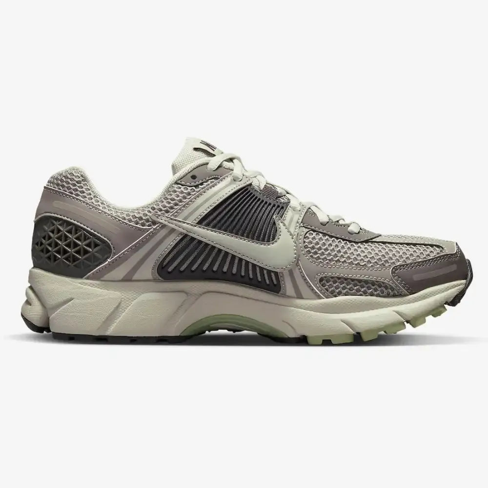 NK Zoom Vomero 5 Cobblestone and Flat Pewter